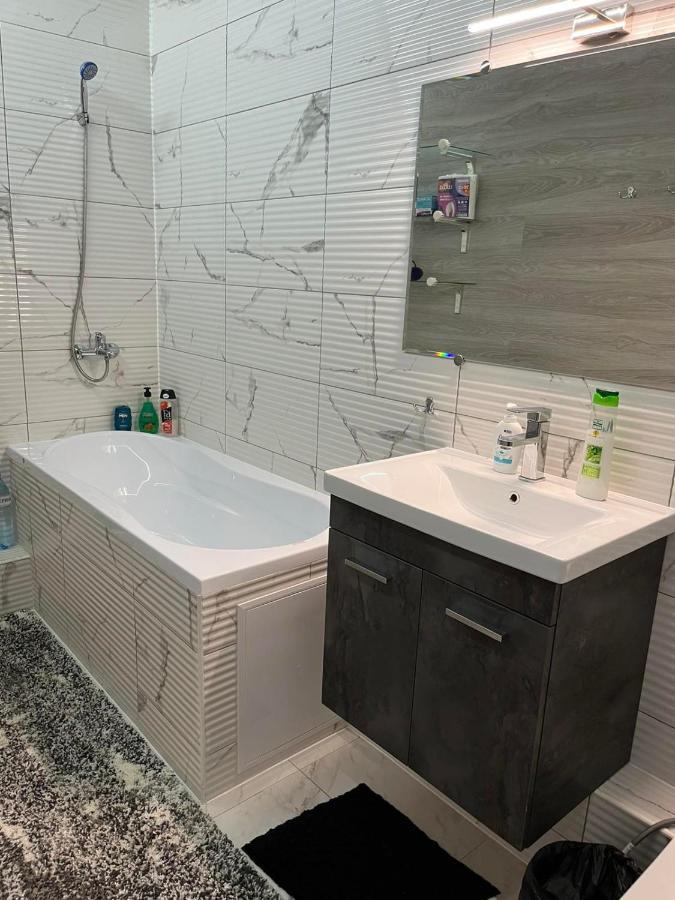 Дополнительная Cкидка Украинцам 10 Процентов Appartement Chişinǎu Buitenkant foto
